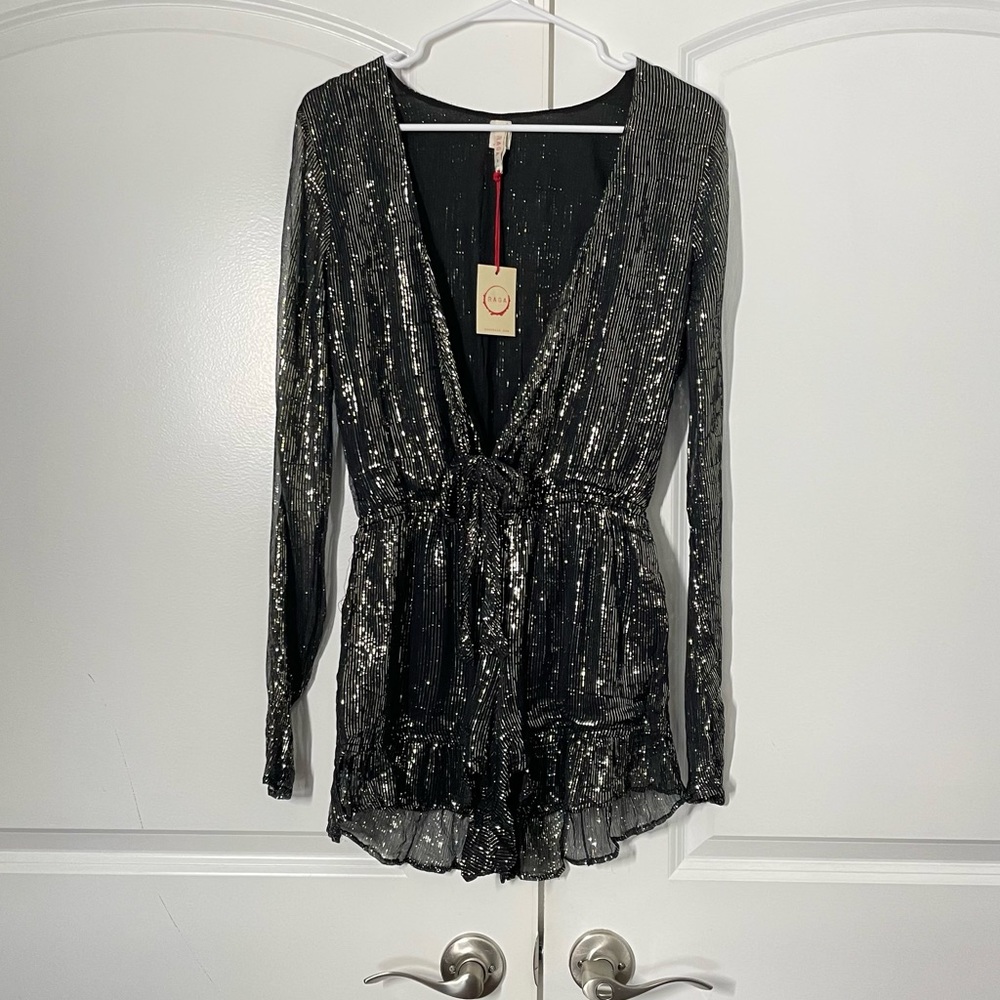 RAGA Fairytale Love Metallic Long Sleeve Romper/Jumpsuit size S NWT - Picture 4 of 15